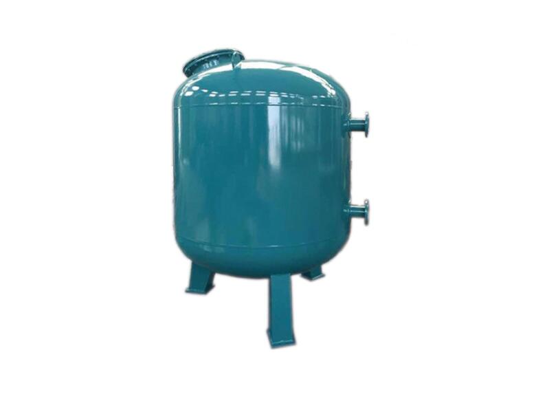 立式碳鋼內(nèi)襯膠過(guò)濾器